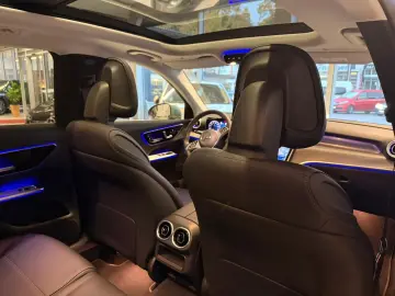 GLC 300 e 4M PANORAMA AHK MEMORY CARPLAY WINTER