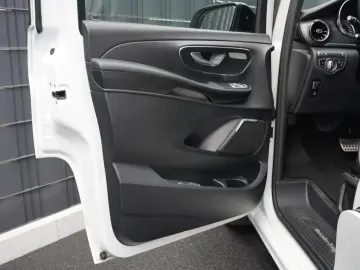 V 250 d AVANTGARDE  AMG BURMESTER 360  ACC