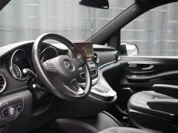 V 250 d AVANTGARDE  AMG BURMESTER 360  ACC