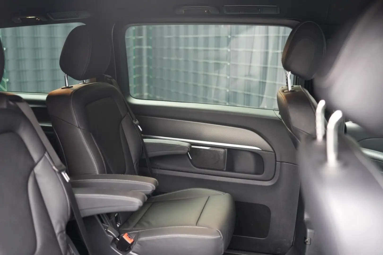 V 250 d AVANTGARDE  AMG BURMESTER 360  ACC