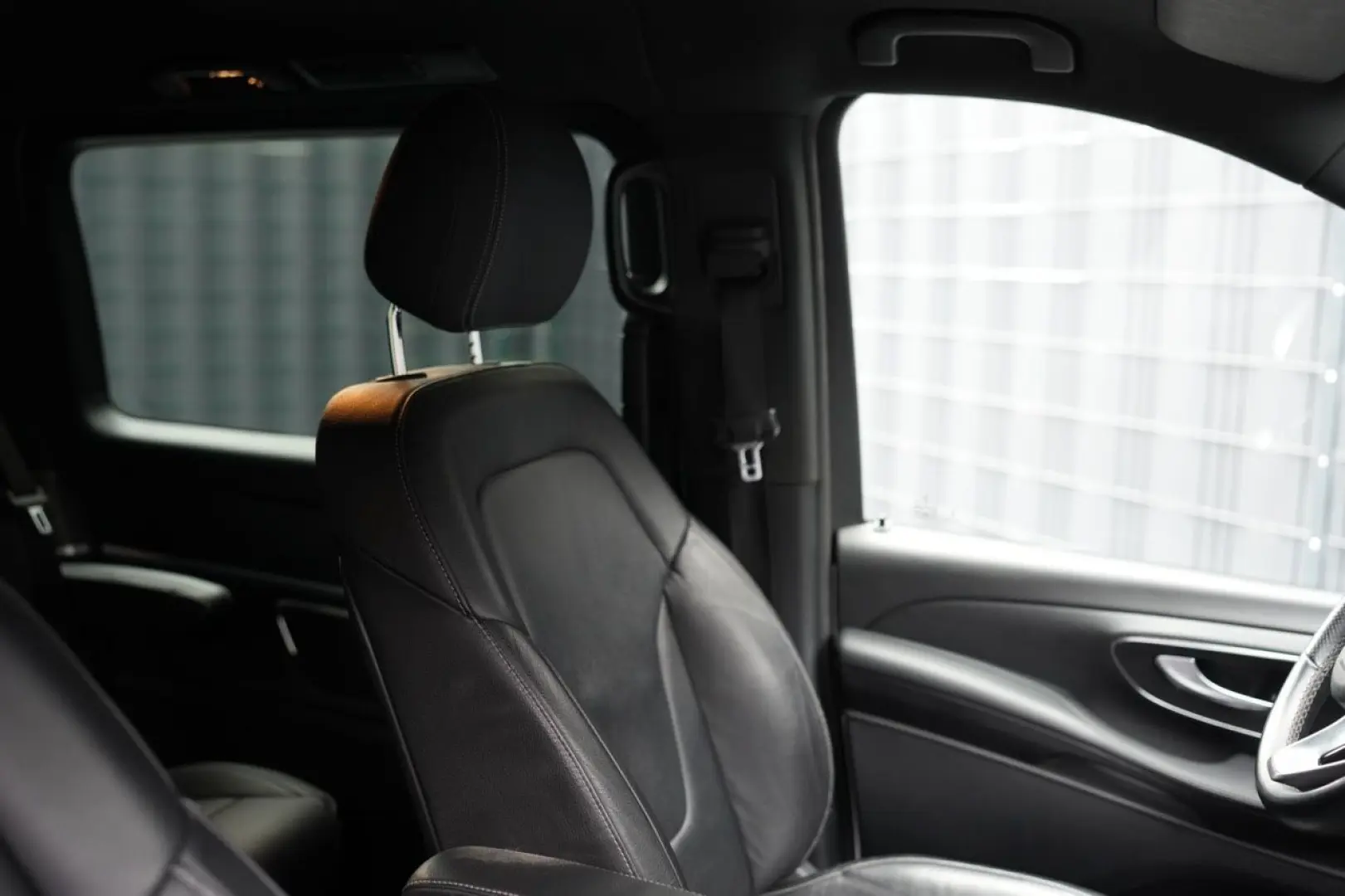 V 250 d AVANTGARDE  AMG BURMESTER 360  ACC