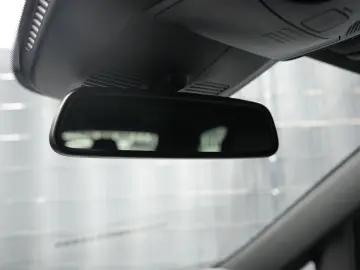 V 250 d AVANTGARDE  AMG BURMESTER 360  ACC