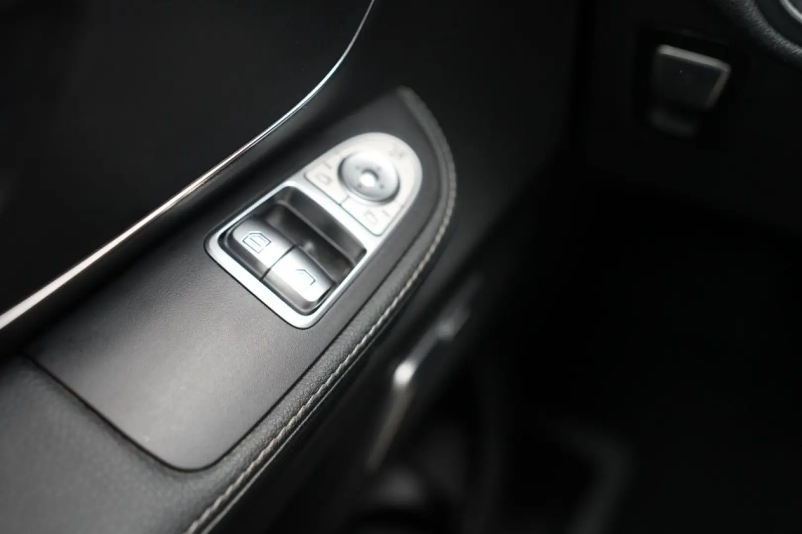 V 250 d AVANTGARDE  AMG BURMESTER 360  ACC