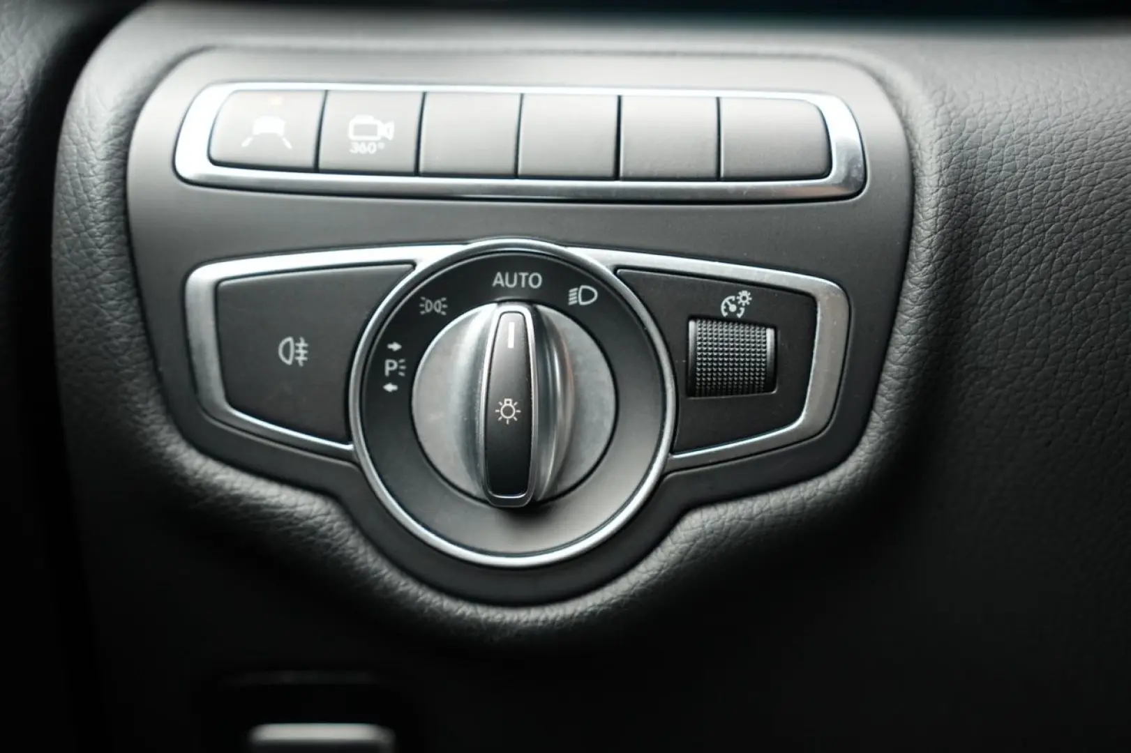 V 250 d AVANTGARDE  AMG BURMESTER 360  ACC