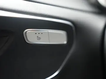 V 250 d AVANTGARDE  AMG BURMESTER 360  ACC