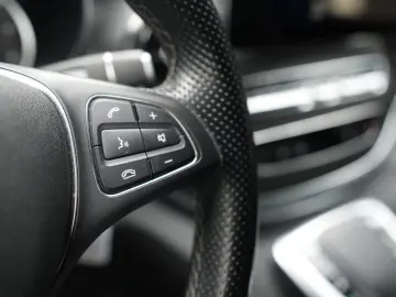 V 250 d AVANTGARDE  AMG BURMESTER 360  ACC