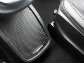 V 250 d AVANTGARDE  AMG BURMESTER 360  ACC