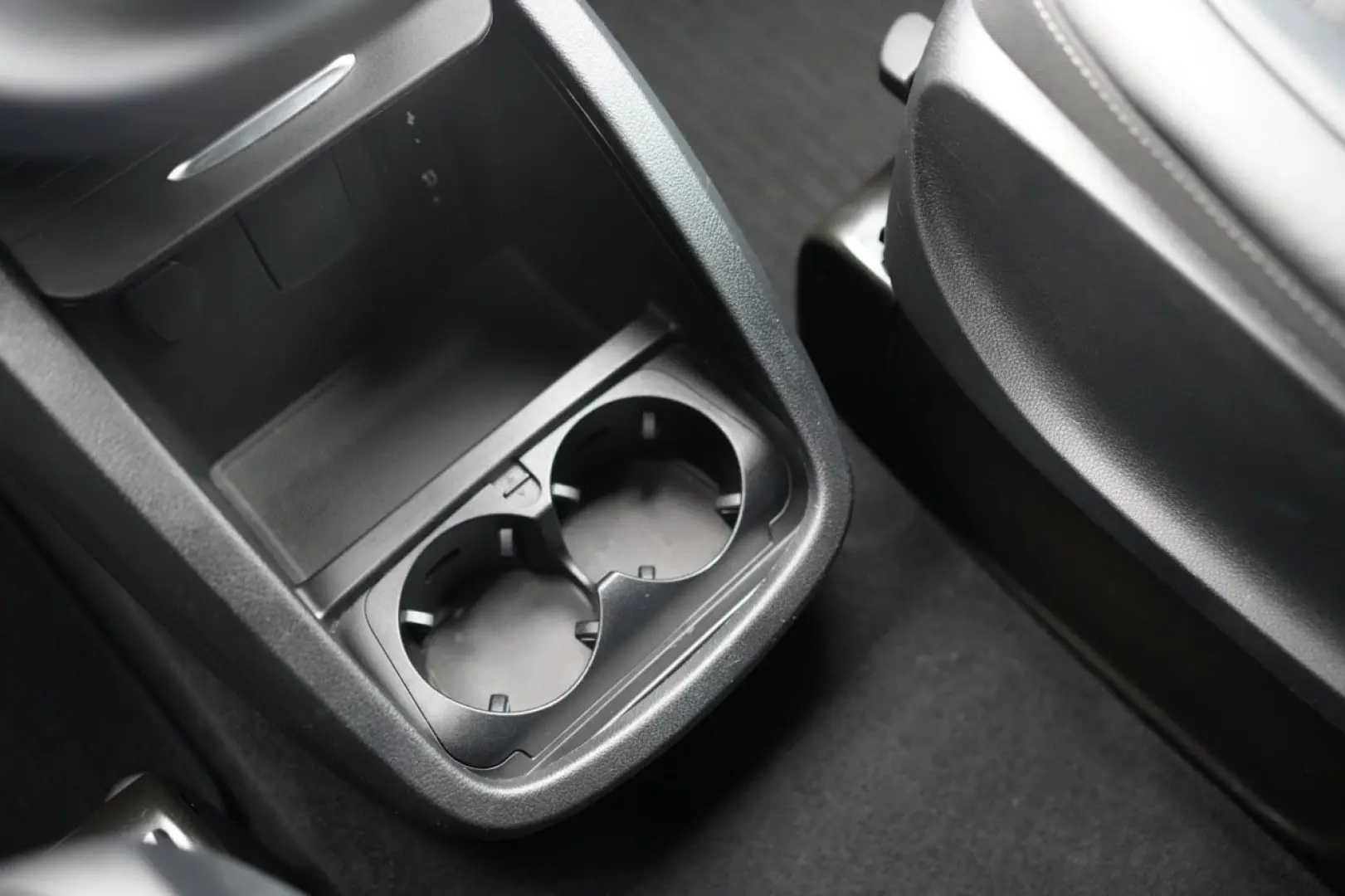 V 250 d AVANTGARDE  AMG BURMESTER 360  ACC