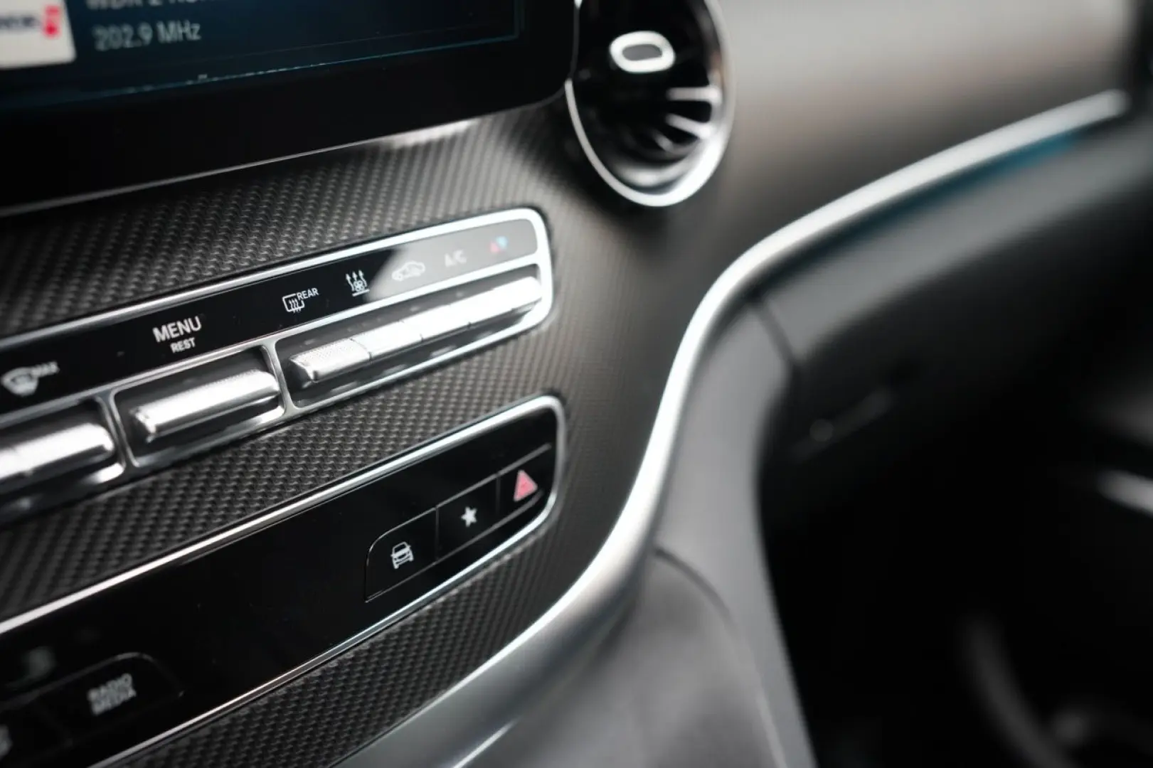 V 250 d AVANTGARDE  AMG BURMESTER 360  ACC