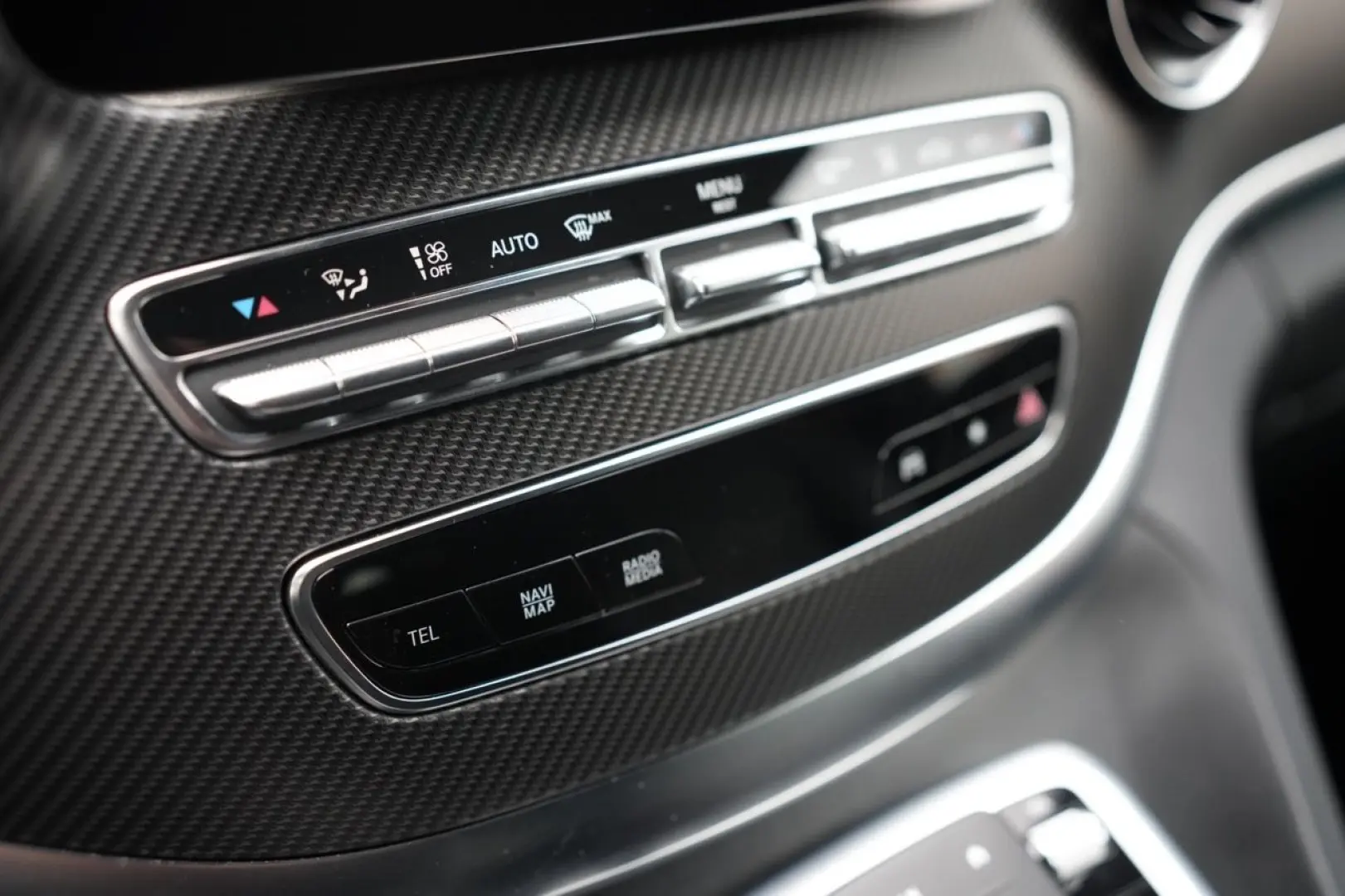 V 250 d AVANTGARDE  AMG BURMESTER 360  ACC