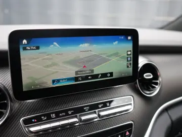 V 250 d AVANTGARDE  AMG BURMESTER 360  ACC