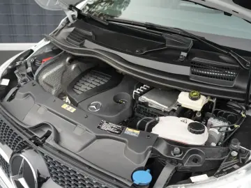 V 250 d AVANTGARDE  AMG BURMESTER 360  ACC