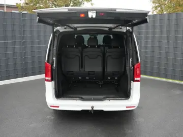 V 250 d AVANTGARDE  AMG BURMESTER 360  ACC