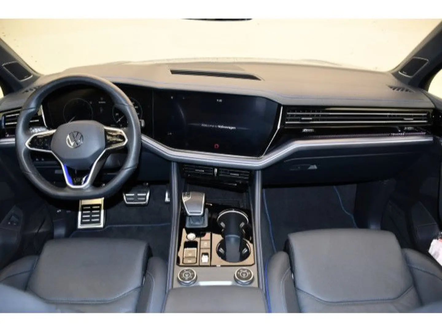 Touareg 3.0 TSI eHybrid Tiptronic  R  AHK Pano E