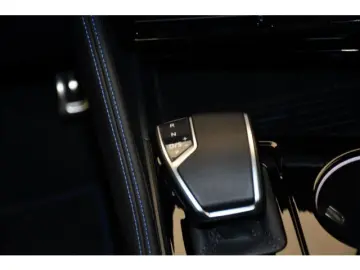 Touareg 3.0 TSI eHybrid Tiptronic  R  AHK Pano E