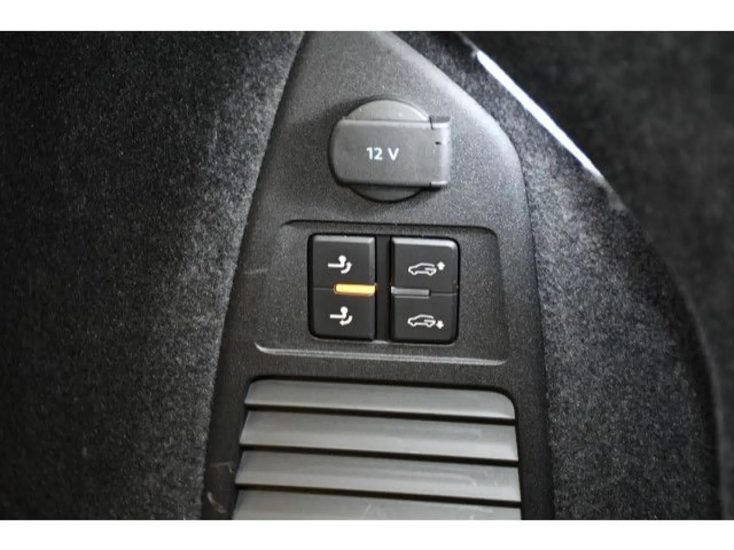 Touareg 3.0 TSI eHybrid Tiptronic  R  AHK Pano E