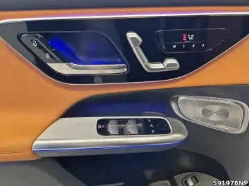 GLC 450 d 4matic AMG  Pano AHK Digital Night 20