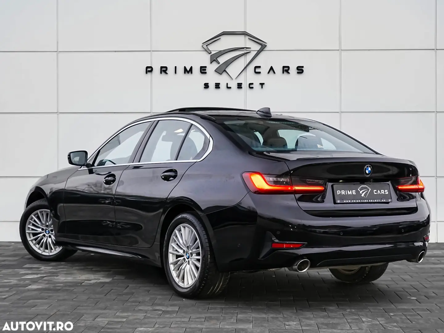 BMW Seria 3 320i Aut. Sport Line