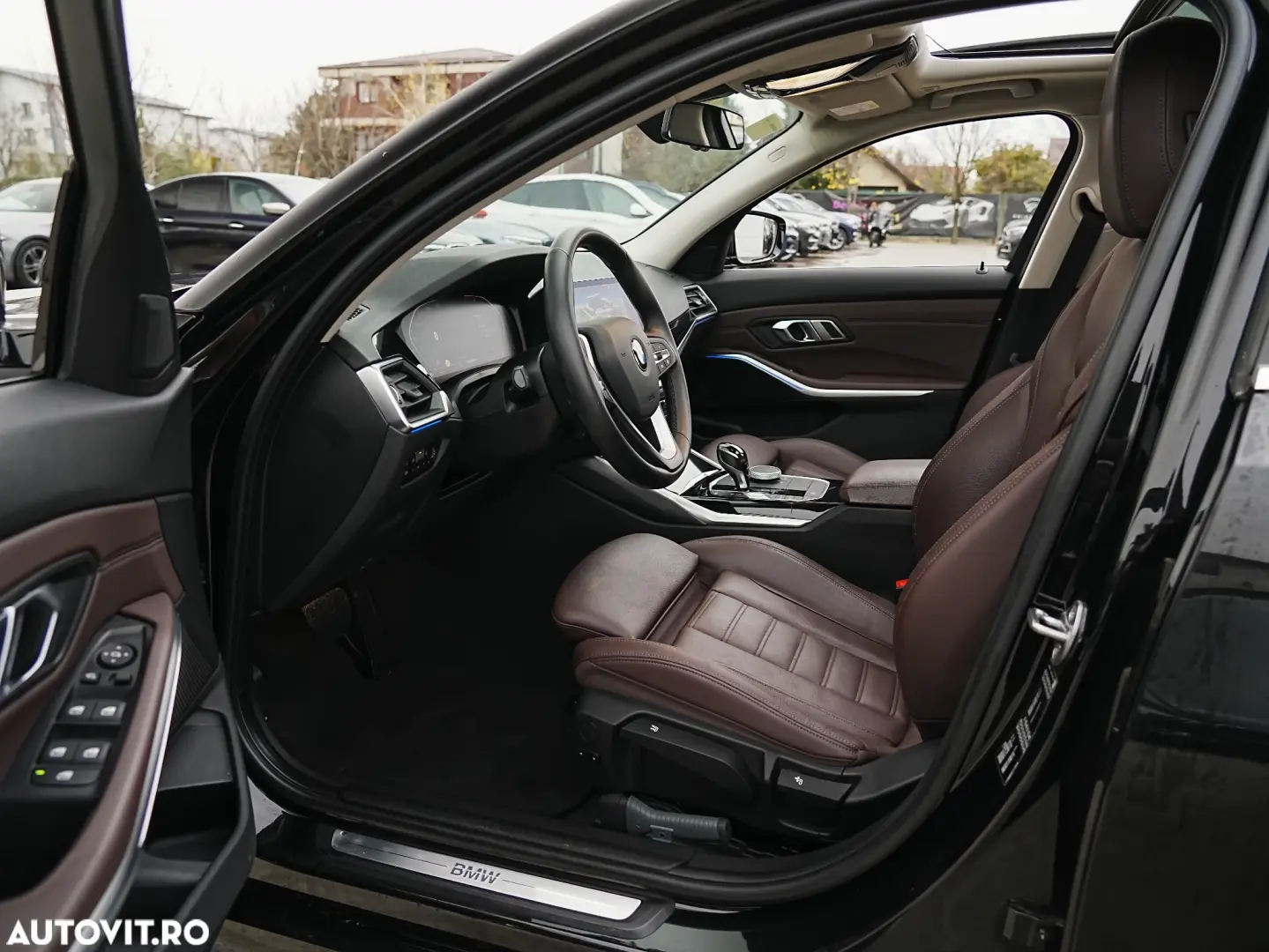 BMW Seria 3 320i Aut. Sport Line