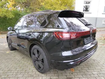 Touareg R eHybrid Pano Puglia AHK HUD 21Zoll