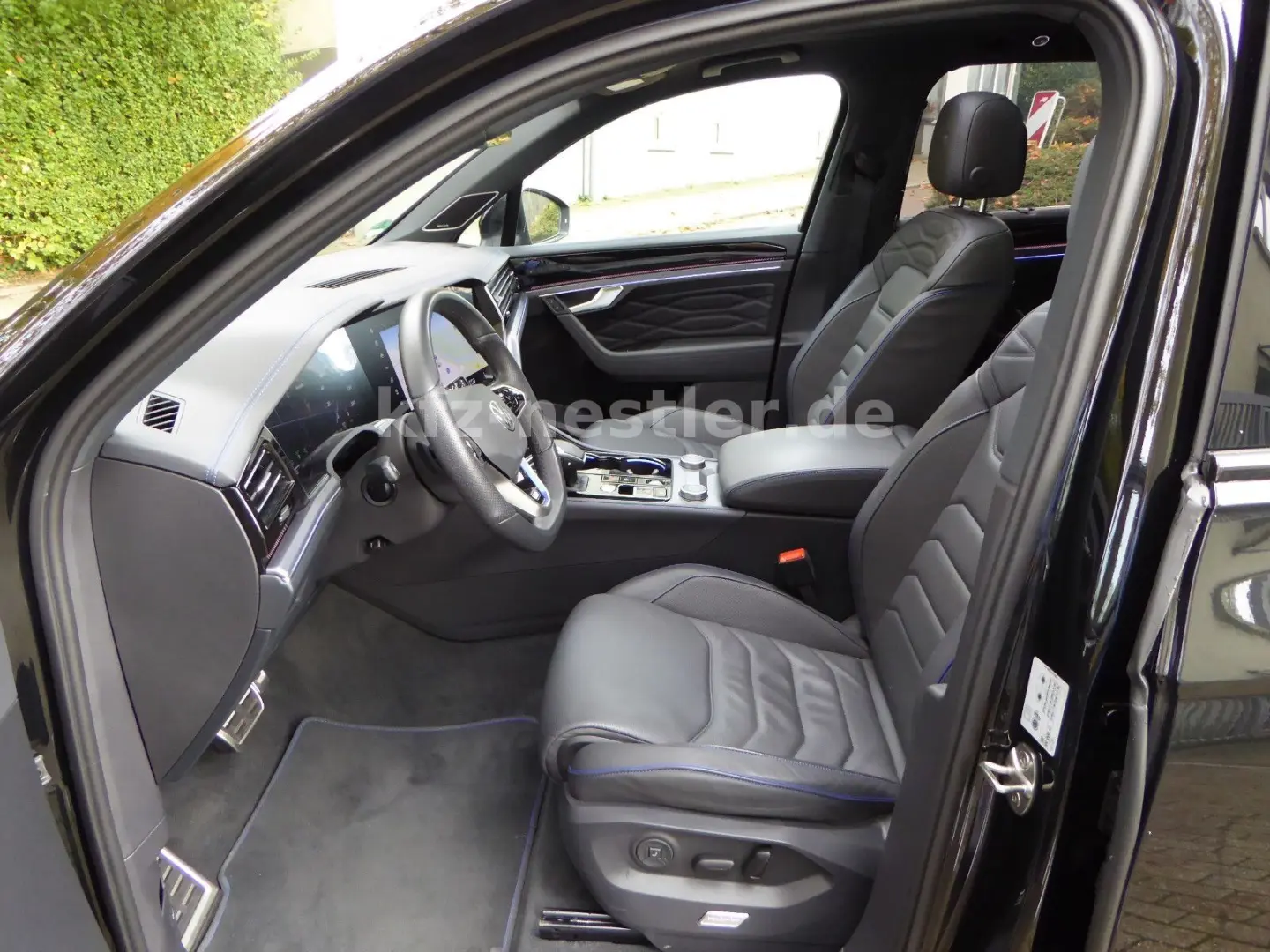 Touareg R eHybrid Pano Puglia AHK HUD 21Zoll