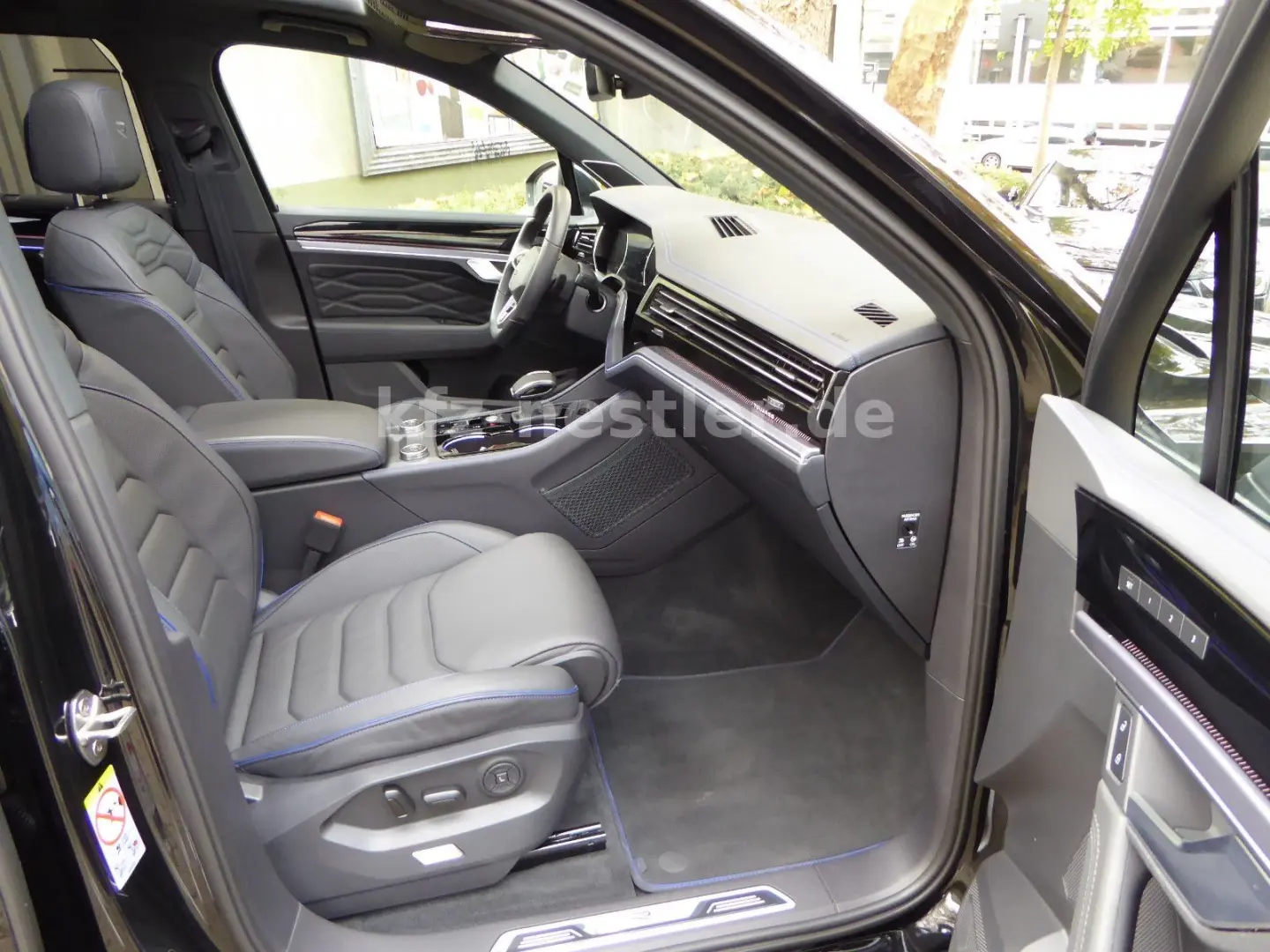 Touareg R eHybrid Pano Puglia AHK HUD 21Zoll