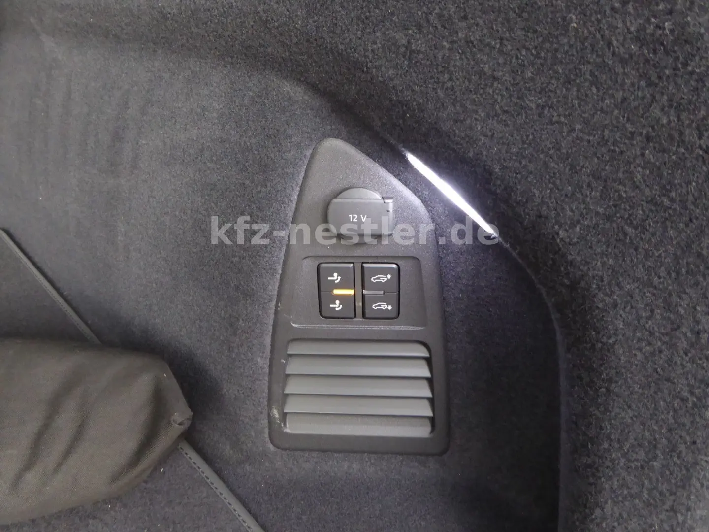 Touareg R eHybrid Pano Puglia AHK HUD 21Zoll