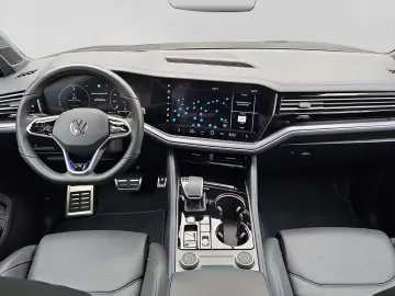 Touareg eHybrid R UPE120 MATT LM21 PANO LEDER DY