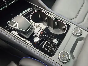 Touareg eHybrid R UPE120 MATT LM21 PANO LEDER DY