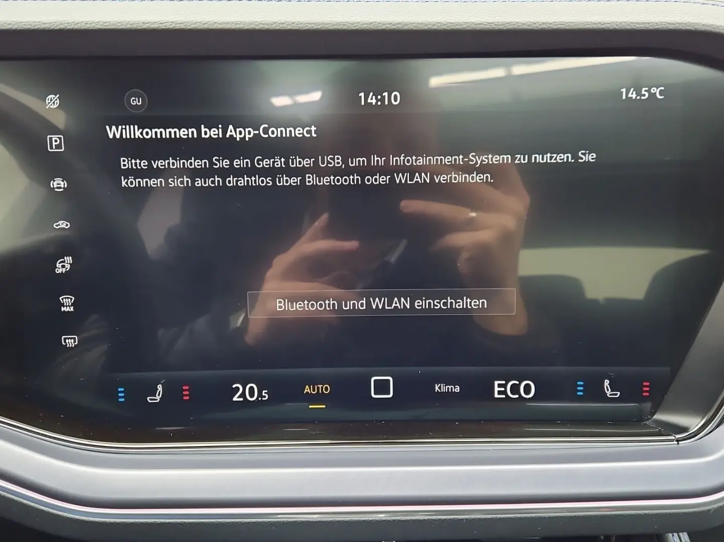 Touareg eHybrid R UPE120 MATT LM21 PANO LEDER DY