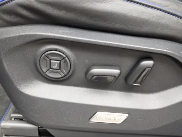 Touareg eHybrid R UPE120 MATT LM21 PANO LEDER DY