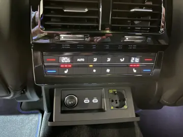 Touareg R 3.0 TSi 462 PK eHybrid 4MOTION voll-au