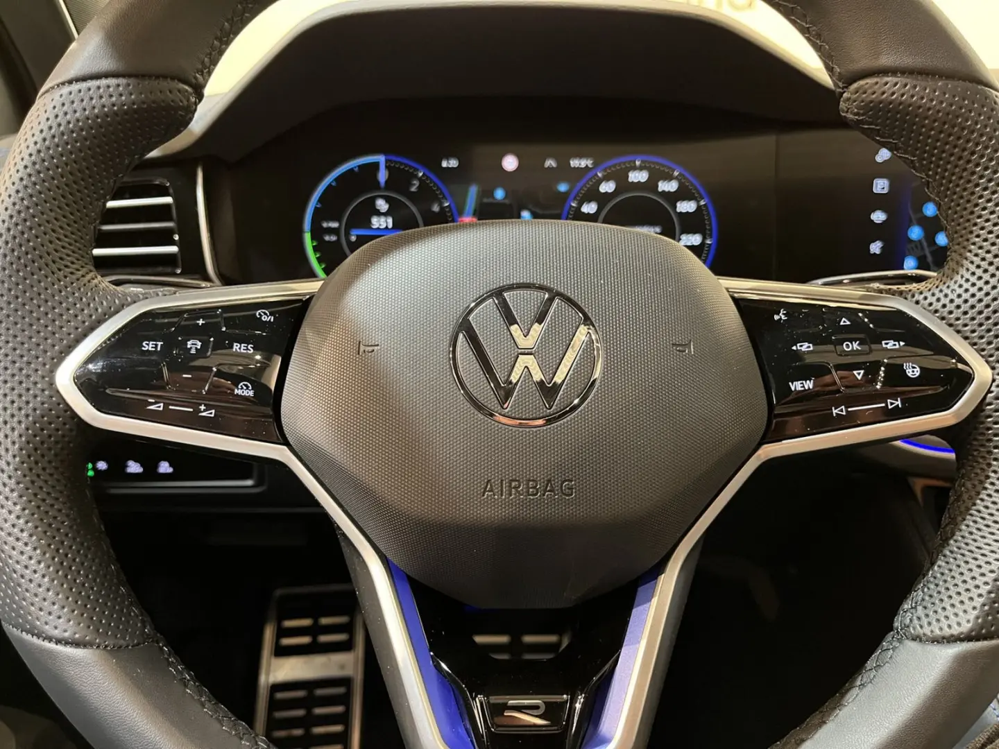 Touareg R 3.0 TSi 462 PK eHybrid 4MOTION voll-au