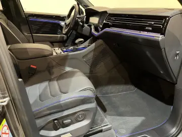 Touareg R 3.0 TSi 462 PK eHybrid 4MOTION voll-au