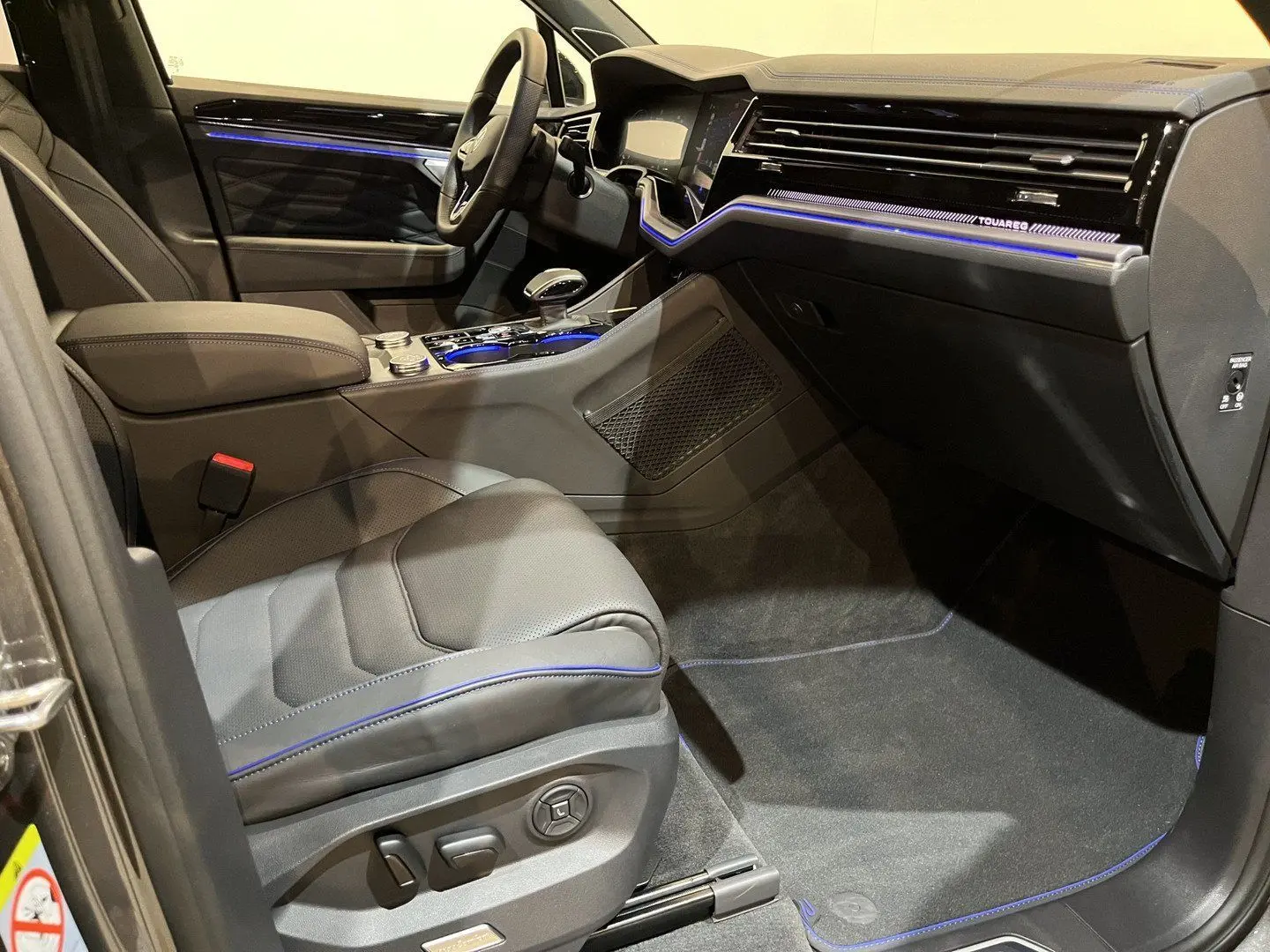 Touareg R 3.0 TSi 462 PK eHybrid 4MOTION voll-au