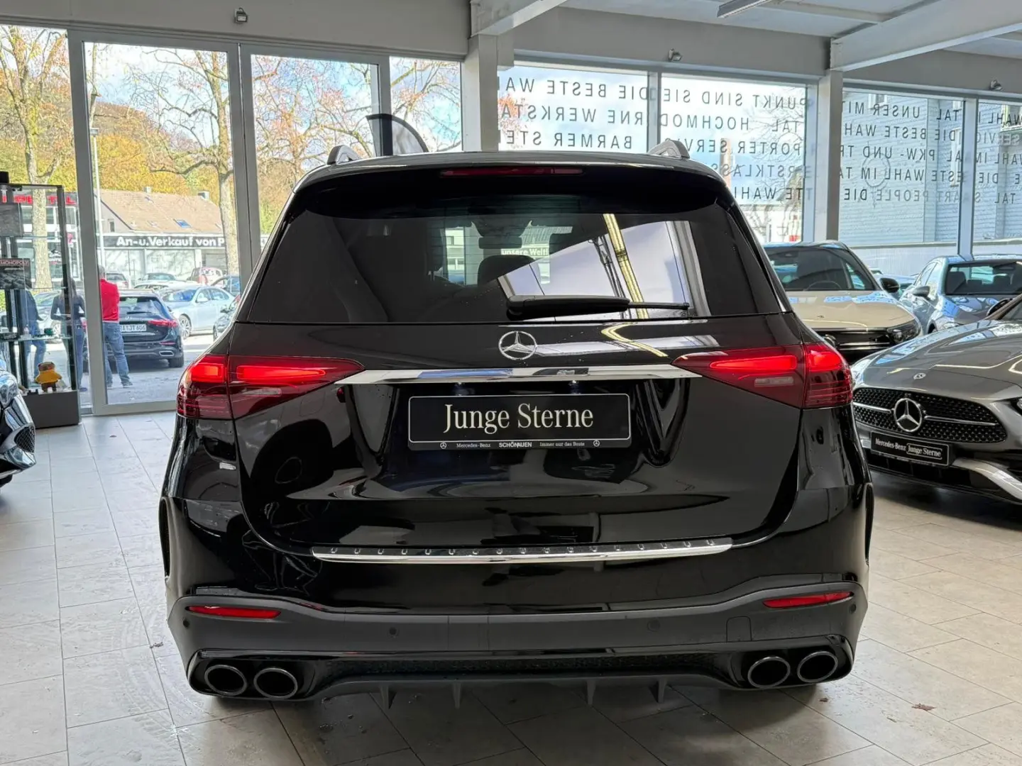 GLE 53 4M  7-SEATS DISTR STDHZ PANO AHK MBEAM