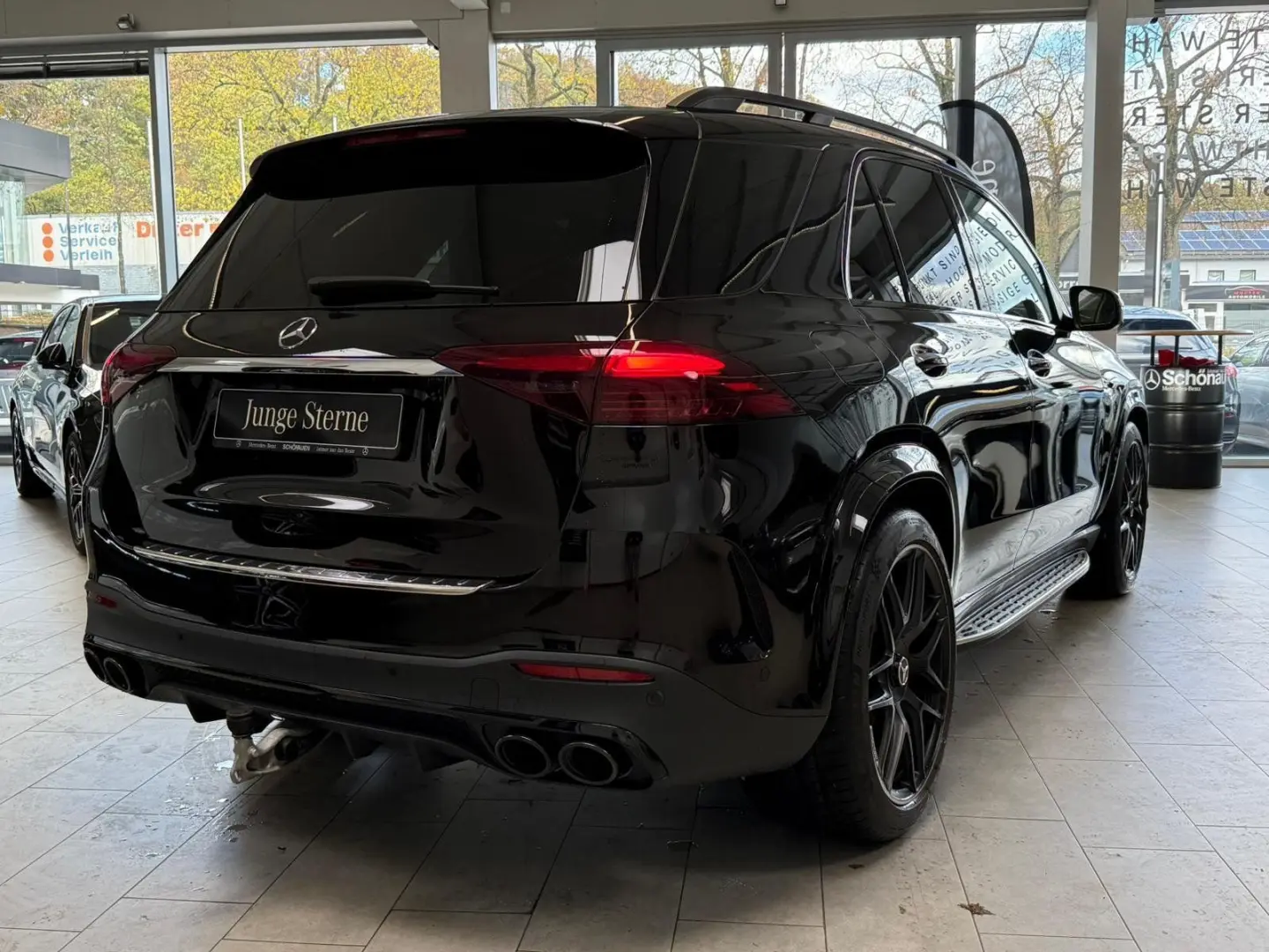 GLE 53 4M  7-SEATS DISTR STDHZ PANO AHK MBEAM