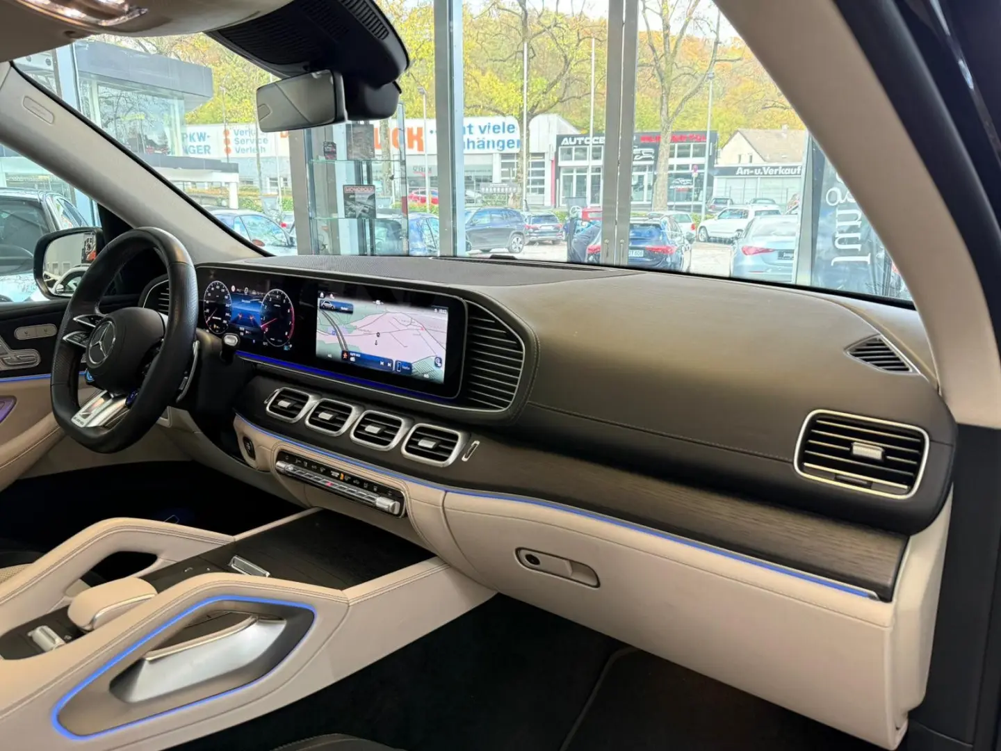 GLE 53 4M  7-SEATS DISTR STDHZ PANO AHK MBEAM