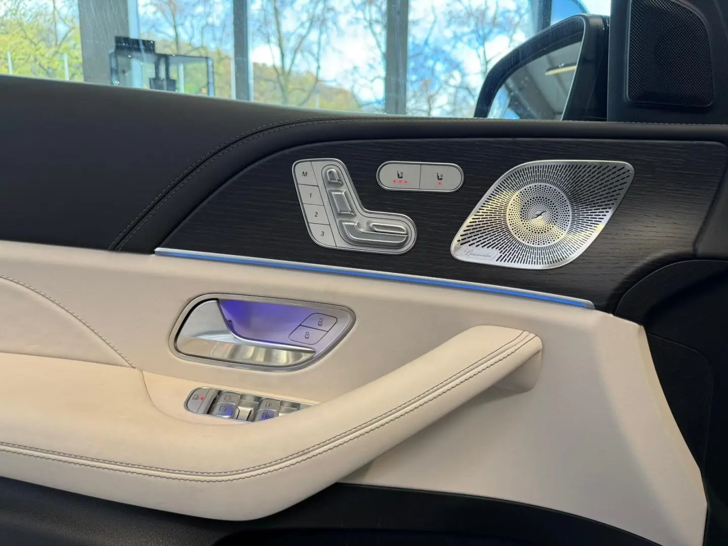 GLE 53 4M  7-SEATS DISTR STDHZ PANO AHK MBEAM