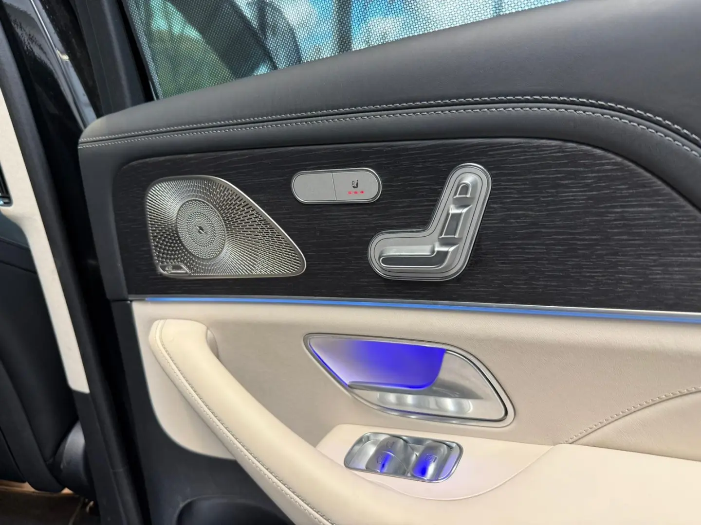 GLE 53 4M  7-SEATS DISTR STDHZ PANO AHK MBEAM