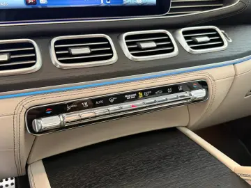 GLE 53 4M  7-SEATS DISTR STDHZ PANO AHK MBEAM