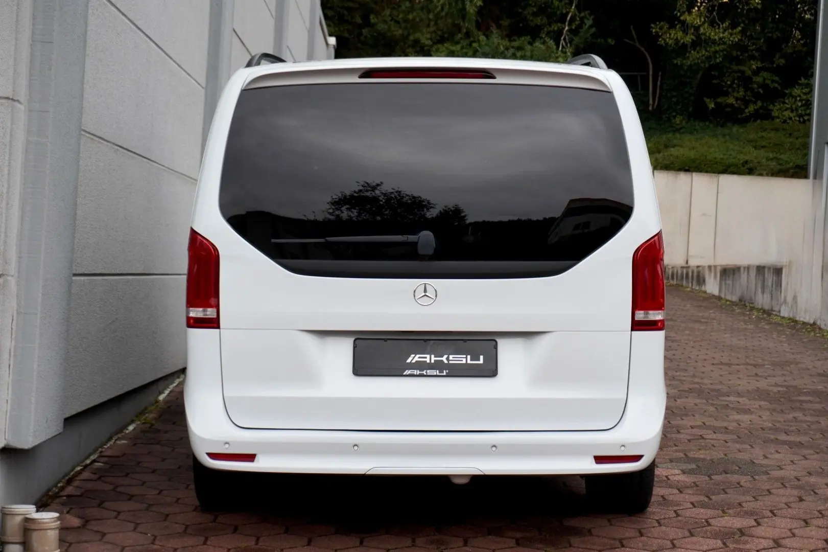 V 300d Edition  AMG NIGHT PANO MBUX AHK STHZ 360