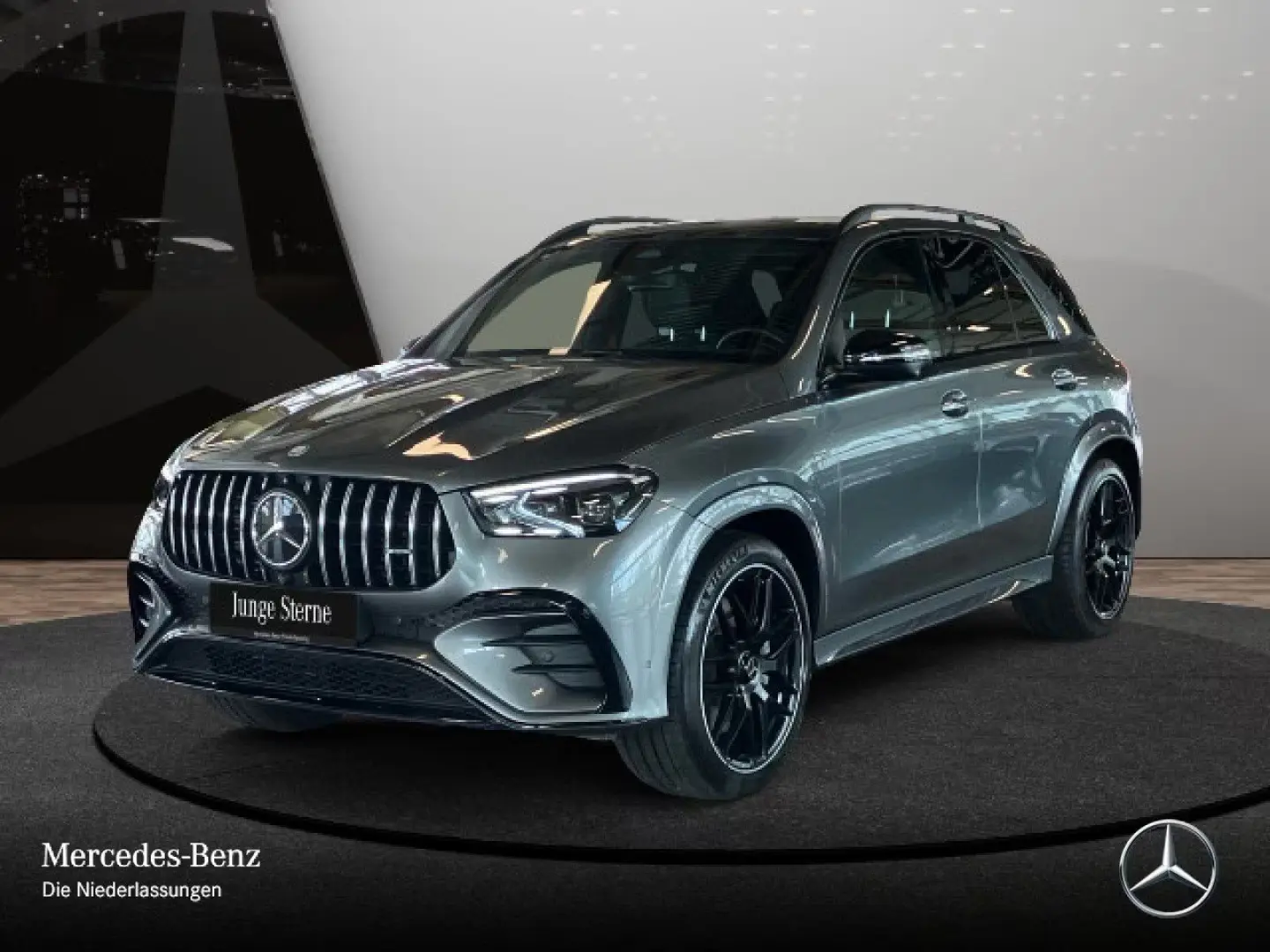 Mercedes-Benz GLE 53 AMG 4M  Avansat  Pano Noapte AHK