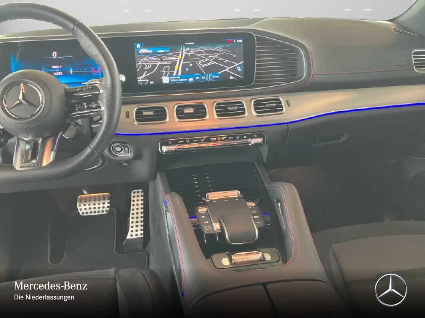 Mercedes-Benz GLE 53 AMG 4M  Avansat  Pano Noapte AHK