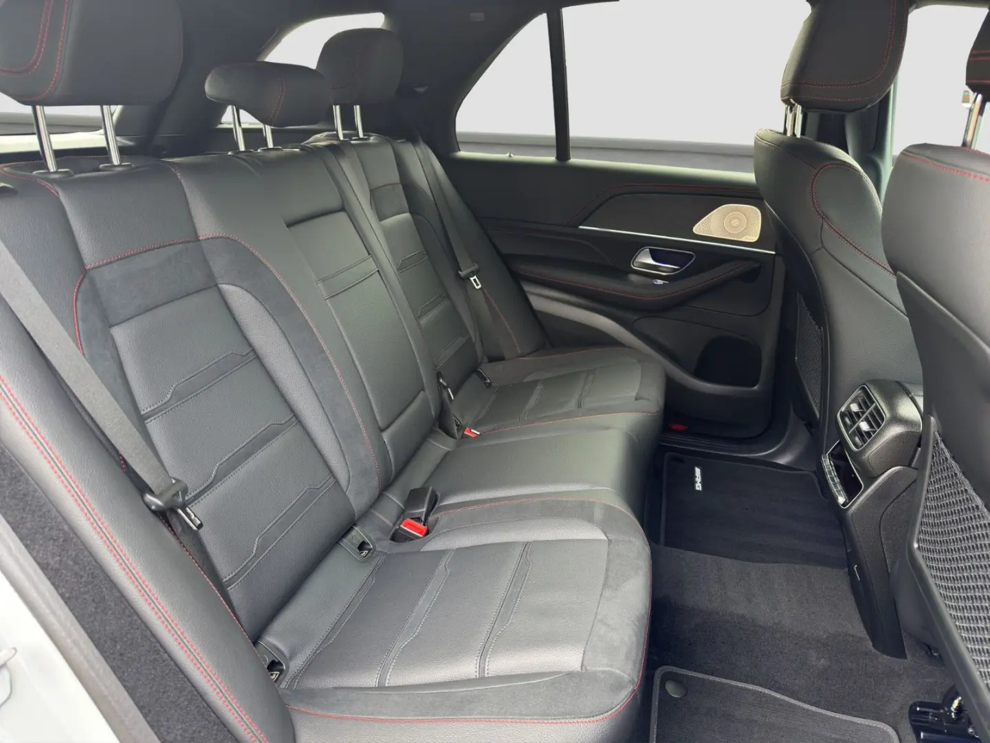 GLE 53 AMG 4M Pano Stdhz HUD Burm AHK Trittbr 22