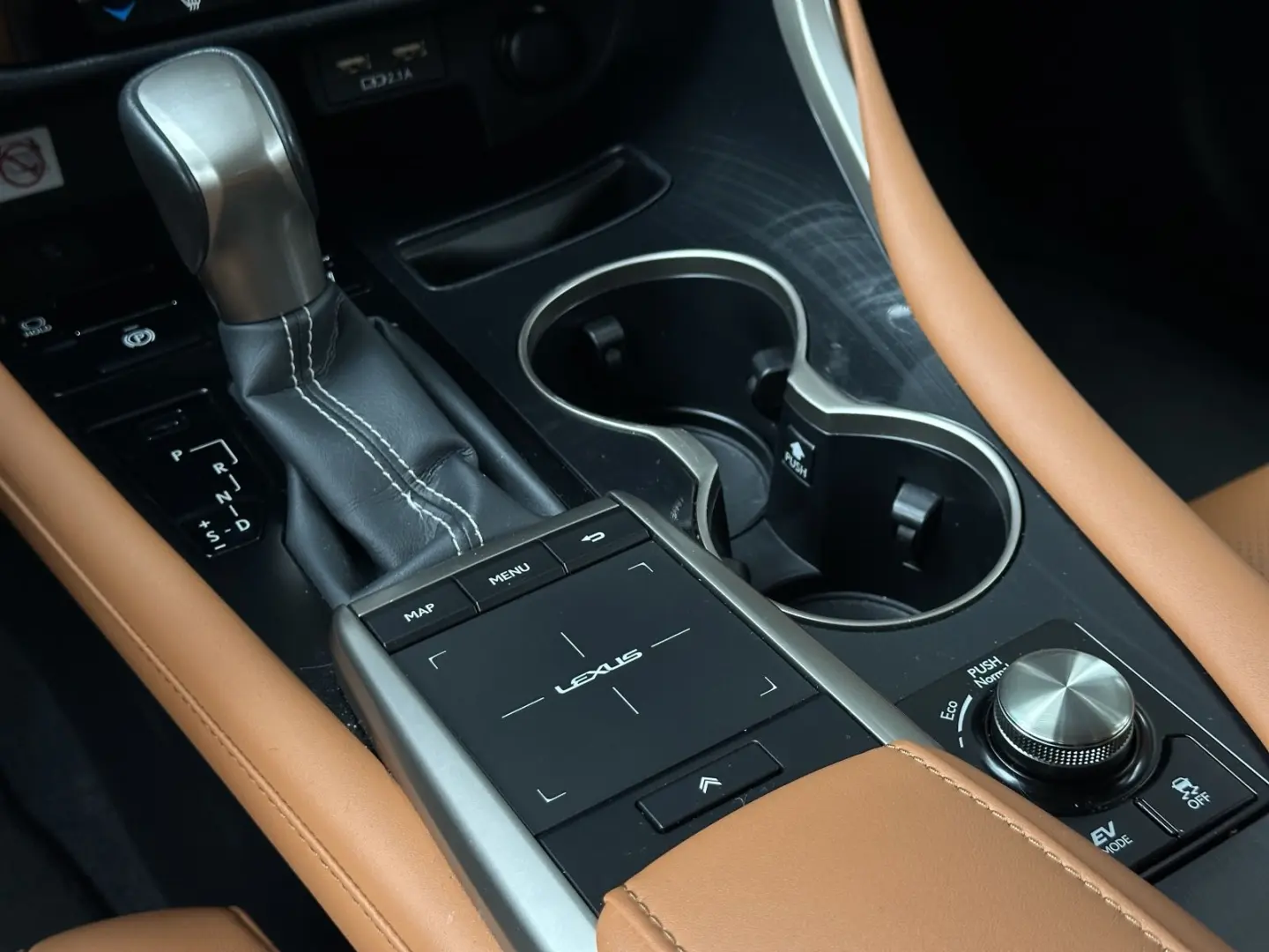 RX450h GARANTIE ACC VENT ST-HT KAM LED KAM