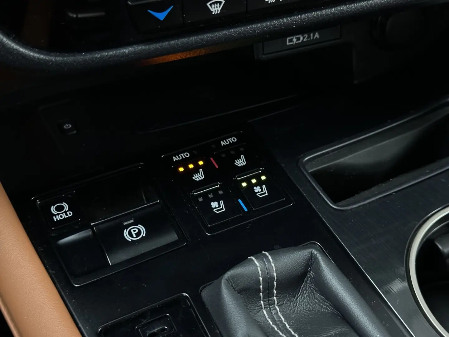 RX450h GARANTIE ACC VENT ST-HT KAM LED KAM