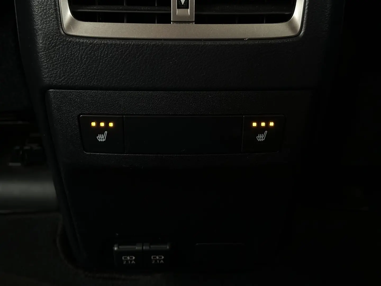 RX450h GARANTIE ACC VENT ST-HT KAM LED KAM