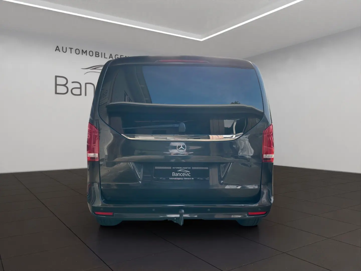 V 300d AMG Edition kompakt 4MATIC 360grad Standh