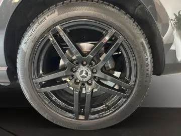 V 300d AMG Edition kompakt 4MATIC 360grad Standh